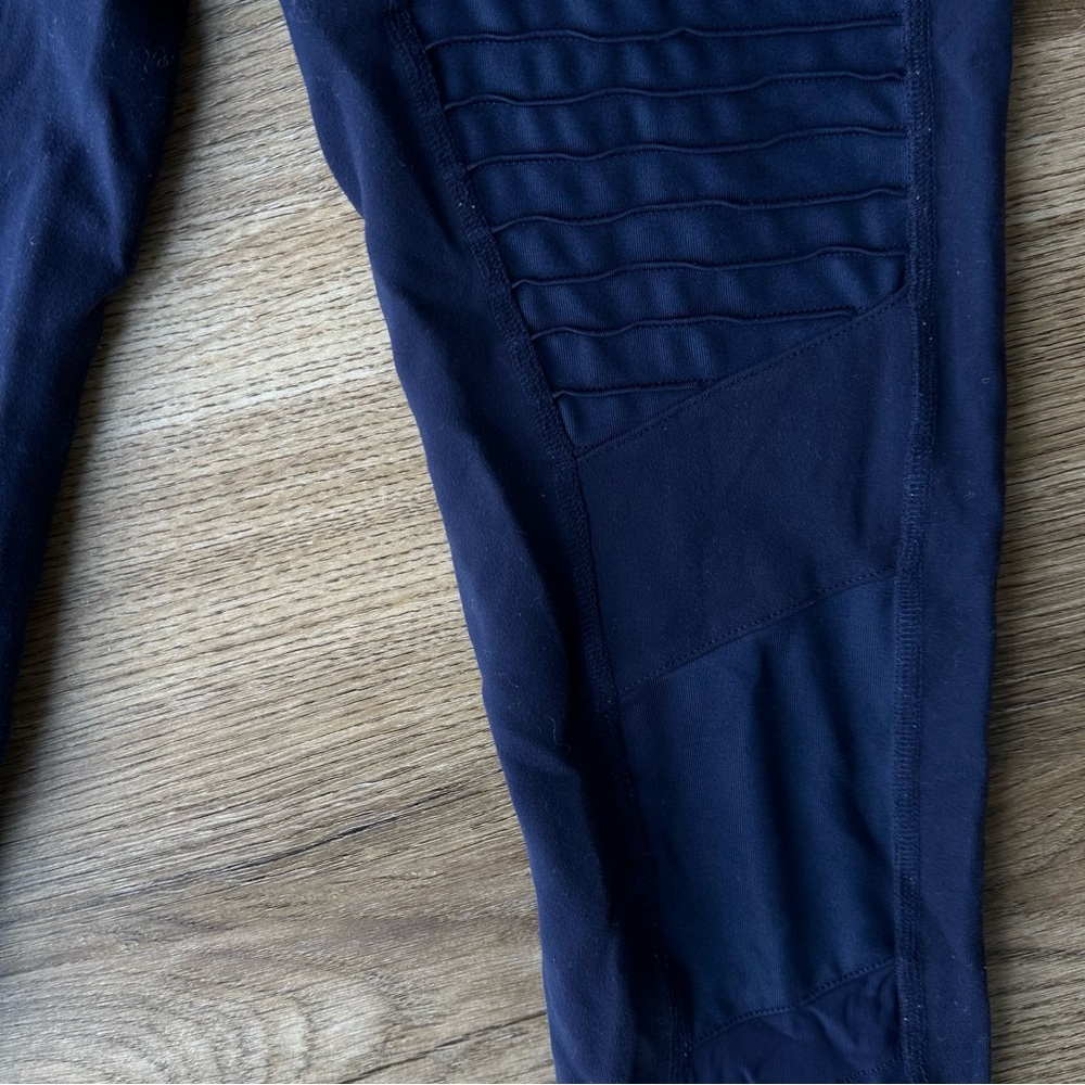 Alo navy leggings - Picture 2 of 4